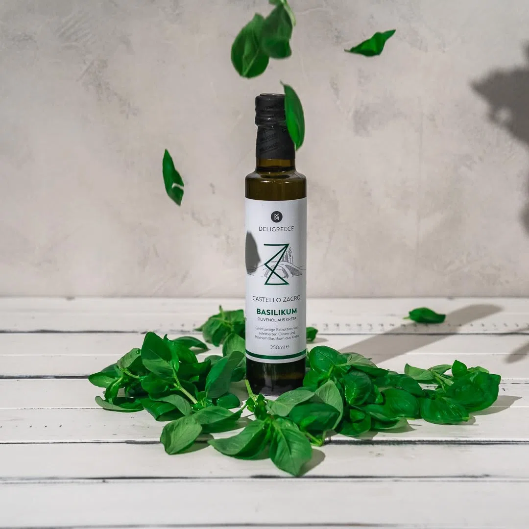 DELIGREECE - Castello Zacro Basilikum-Olivenöl | Kaltgepresstes Olivenöl mit frischem Basilikum. Fruchtiges Öl aus Kreta, ideal für Salate, Pasta & kalte Küche | 250ml