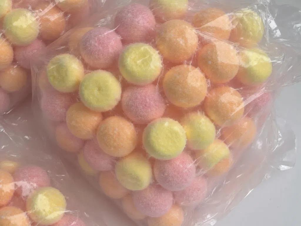 vontek Kokosbälle – Perfektes Wurfmaterial für Karneval & Fasching – 100 Stück, 1100g – Bunte, süße Kokos-Süßigkeiten für Umzüge & Partys